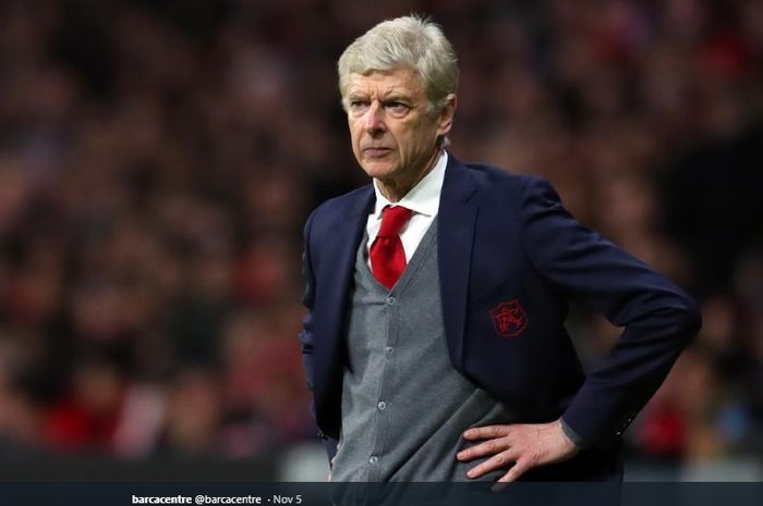 Eks pelatih Arsenal, Arsene Wenger, akan kembali beraksi sebagai juru taktik untuk pertandingan melawan Lionel Messi dan kawan-kawan.