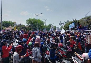 Sebut Demo Buruh Karena Termakan Hoaks, Jokowi Meradang Pada Anak Buah: Komunikasi UU Cipta Kerja Sangat Jelek
