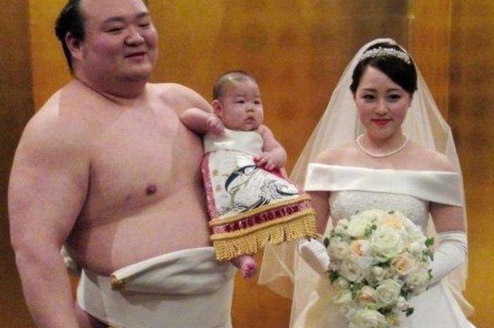 ilustrasi pesumo dan <a href='https://manado.tribunnews.com/tag/istri' title='istri'>istri</a>nya