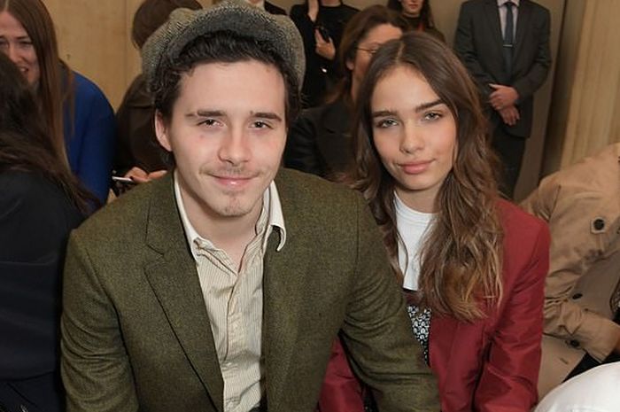 Brooklyn Beckham dan Hana Cross