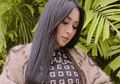 Pulang dari Jepang Langsung Tampil Alim Pakai Hijab, Syahrini Tetap Pamer Kemewahan Tenteng Tas Rp4 Miliar