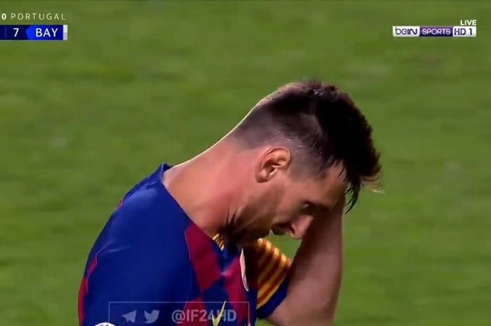 Megabintang Barcelona, Lionel Messi, melakukan satu blunder fatal saat timnya dicukur Bayern Muenchen dalam laga perempat final Liga Champions, Jumat (14/8/2020).