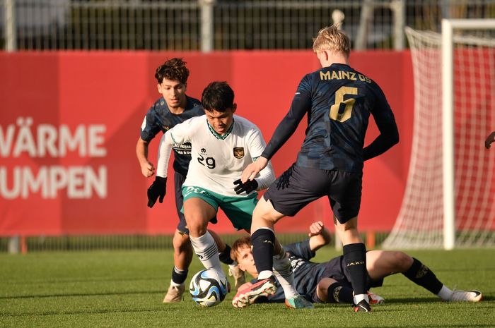 Timnas U-17 Indonesia vs Mainz U-19