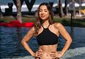 Jadi Istri Pesebak Bola Terkenal, Jennifer Bachdim Tampil Pede Pamer Tubuh Seksi Aduhai Pakai Bikini Saat Pose di Atas Sofa