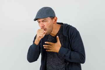 Batuk Setelah Makan Perlu Periksa ke Dokter Jika Alami Hal Ini