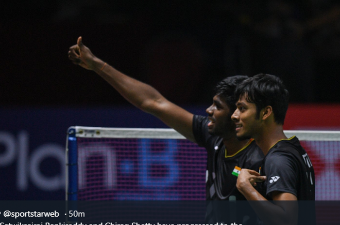 Ganda putra India, Satwiksairaj Rankireddy/Chirag Shetty, merayakan kemenangan mereka atas Li Junhui/Liu Yuchen, pada babak perempat final Fuzhou China Open 2019 di Haixia Olympic Sports Center, Fuzhou, 8 November 2019.