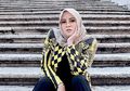 Bukan Tas Hermes, Olla Ramlan Pamer Tas Produk Lokal Motif Peta Indonesia di Acara Penghargaan