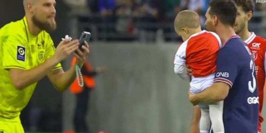 Pegang Dot, Kiper Reims Minta Lionel Messi Foto dengan Anaknya Usai PSG Menang di Liga Prancis