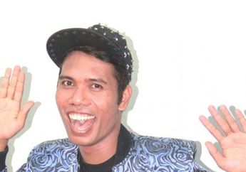 Viral karena Lagu Ciptannya Diputar Di Televisi Lalu Menghilang, Terkuak Kabar dari Udin Sedunia yang Cari Sesuap Nasi dengan Cara ini!