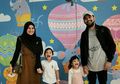 #FamilyQuality: Di Rumah Aja, Teuku Wisnu Ajak Adam dan Hawwa Olahraga di Halaman, Manfaatnya Segudang!