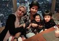 Gemas Harmonis! Begini Gaya Keluarga Kecil Fairuz A Rafiq dalam Balutan Hanbok Khas Korea
