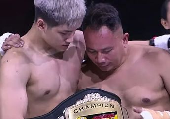 Muka Memerah Tahan Sakit Saat di Ring Tinju, Vicky Prasetyo Sempat Alami Hal Tak Terduga Ini Sebelum Dikalahkan Azka Corbuzier