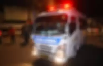 Ambulans salah satu dari 7 kendaraan yang dapat prioritas untuk didahulukan (Ilustrasi)