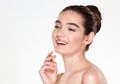 Tahapan Pakai Skincare Sebelum Pelembap yang Perlu Kamu Ketahui Untuk Dapatkan Wajah yang Terawat dan Makeup Sempurna