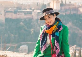 Duduk Cantik Pakai Kolor Pendek Setengah Jutaan, Penampilan Kaki Nagita Slavina yang Putih Mulus Bak Putri Salju Curi Perhatian Netizen Hingga Banyak yang Ucapkan Ini