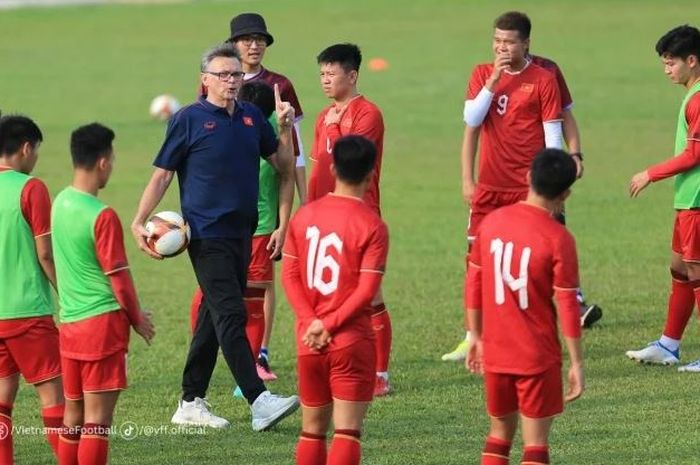 Kondisi kebugaran pemain bikin Timnas U-22 Vietnam diharamkan bermain sampai babak tambahan melawan Indonesia di semifinal SEA Games 2023.