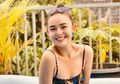 Pamer Lekuk Tubuh Aduhai Pakai Celana Hot Pants Super Pendek, Tampilan Seksi Amanda Manopo Justru Dikira Marion Jola!