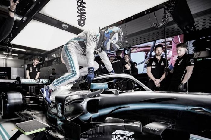 Valtteri Bottas, bersiap turun pada sesi latihan bebas 3 F1 GP China 2019,  Sabtu (13/4/2019)