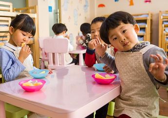 Anak Jadi Susah Makan dan Pilih-Pilih Makanan Selama di Rumah Aja? Ini Cara Tepat Mengatasinya