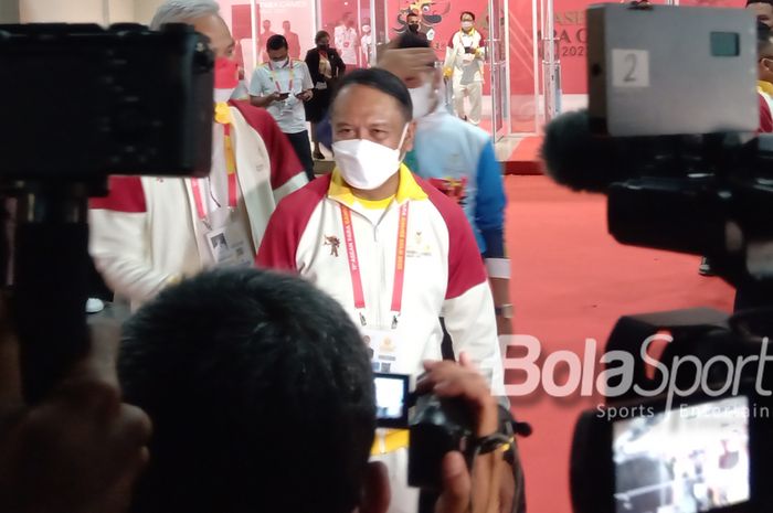Menteri Pemuda dan Olahraga RI, Zainudin Amali, menemui awak media setelah upacara penutupan ASEAN Para Games 2022 di Stadion Manahan, Surakarta, Jawa Tengah, 6 Agustus 2022.