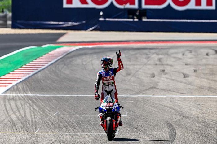 Alex Rins bawa LCR Honda berpesta di COTA karena berhasil amankan hasil MotoGP Amerika 2023 berupa posisi pertama.