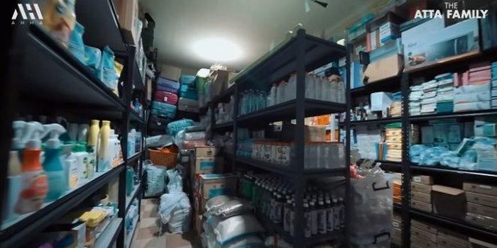 Minimarket di rumah mewah Ruben Onsu dan Sarwendah yang sangat lengkap.