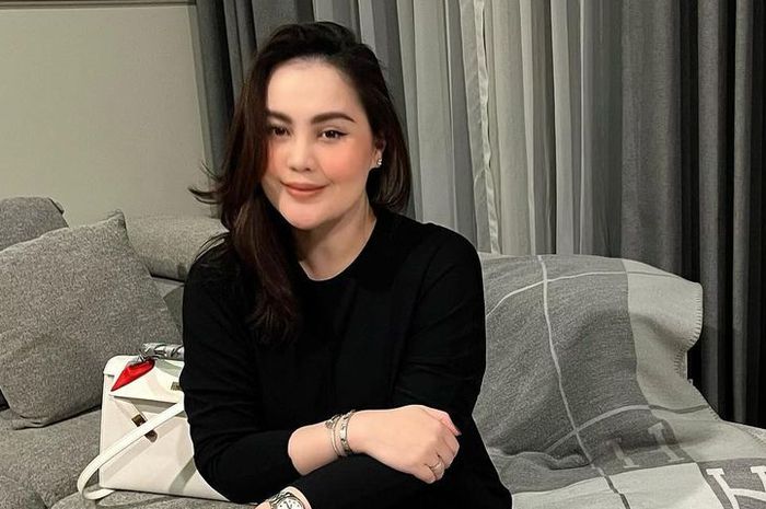 OOTD Mewah Istri Calon Pejabat Jennifer Dunn Pakai Tas Ratusan Juta - Stylo