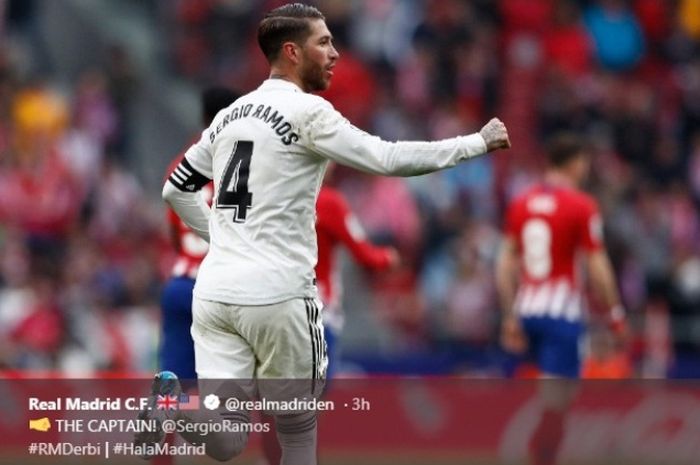 Kapten Real Madrid, Sergio Ramos, dalam partai Liga Sapnyol melawan Atletico Madrid di Wanda Metropolitano, Sabtu (9/2/2019)