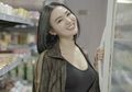 Janda Seksi Wika Salim Tampil Aduhai Saat Main Moge Tuai Komentar Kocak Netizen: Bonceng Depan Boleh?