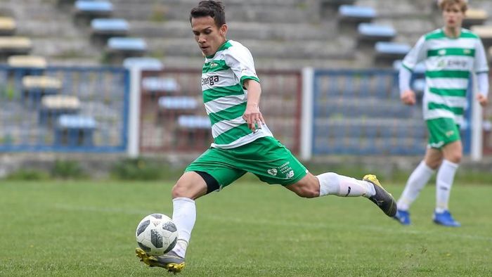 Aksi Egy Maulana Vikri bersama Lechia Gdansk II saat menghadapi Jantar Ustka pada hari Rabu (1/4/2019) di Ustka Stadium.