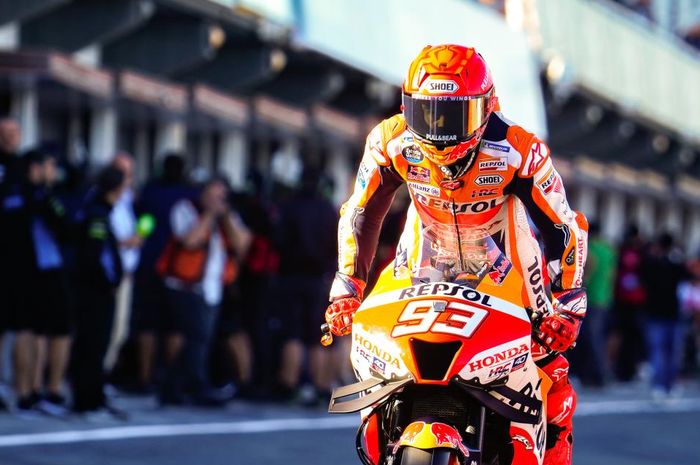 Pembalap Repsol Honda, Marc Marquez, mengincar hasil bagus pada MotoGP Valencia 2022. Posisi start yang ideal membuatnya makin bersemangat.