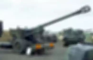Meriam Howitzer 155mm menjadi salah satu senjata perang yang dikirimkan AS ke Ukraina