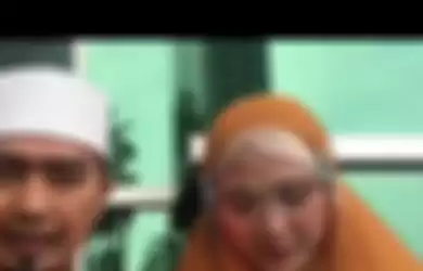 Ustaz Solmed Tanggapi Kritikan Soal Video TikTok April Jasmine