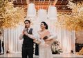 Komentari Foto Sang Istri yang Lebih Tua 17 Tahun Darinya, Gombalan Ajun Perwira Sukses Buat Baper!