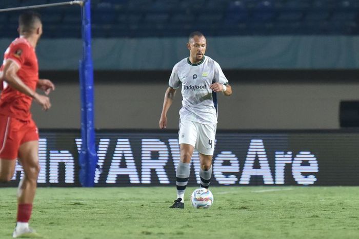 Bek Persib Bandung Gustavo Franca berjanji akan membawa tim meraih kemenangan dalam laga melawan Persis Solo di Piala Presiden 2024 nantinya.