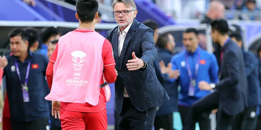 Ogah Disalahkan Terus Philippe Troussier Serang Balik: Media Vietnam Itu Buta!