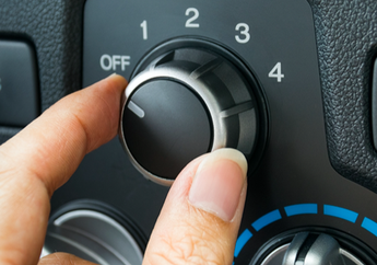 AC Mobil Jangan Dimatikan Saat Hujan, Supir Bisa Nggak Kelihatan!