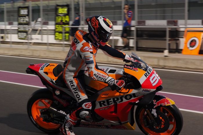 Jorge Lorenzo saat turun ke lintasan si tes MotoGP Qatar