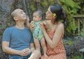 Istri Hamil Lagi, Raditya Dika Dibuat Kaget Setengah Mati Sampai Ketakutan Lihat Test Pack Anissa Aziza Positif