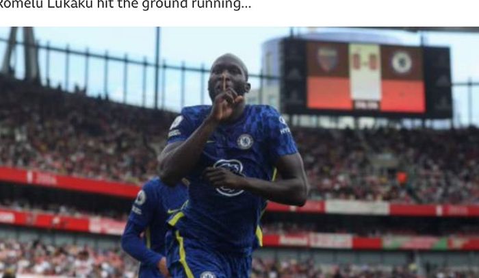 Penyerang Chelsea, Romelu Lukaku, mencetak gol ke gawang Arsenal pada pertandingan pekan kedua Liga Inggris di Stadion Emirates, London, Inggris, Minggu (22/8/2021)