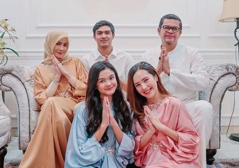 Kepoin Gaya Kompak Beby Tsabina dan Keluarga Saat Lebaran. Family Goals!