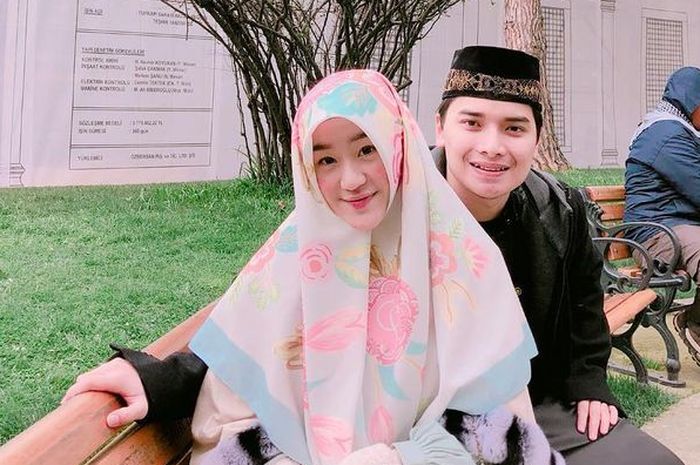 Pantas Tak Tuntut Harta Gono Gini Larissa Chou Ternyata Bukan Orang Sembarangan Caranya Cari Sesuap Nasi Jadi Sorotan Semua Halaman Sajian Sedap