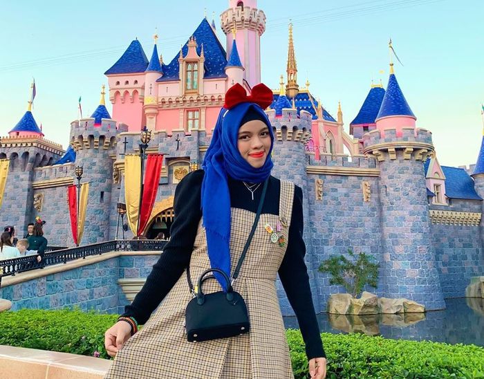warna <a href='https://pontianak.tribunnews.com/tag/hijab' title='hijab'>hijab</a> yang bikin <a href='https://pontianak.tribunnews.com/tag/wajah' title='wajah'>wajah</a> <a href='https://pontianak.tribunnews.com/tag/kusam' title='kusam'>kusam</a>