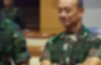 Mantan Kepala Staf TNI AD (Kasad) Jenderal Mulyono di Kompleks Parlemen, Senayan, Jakarta, Kamis (24/5/2018)