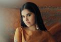 Disebut Hamil Anak Kedua, Annisa Pohan Tampil Simpel dengan Dress Saat Liburan Jadi Sorotan