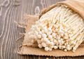Bagi yang Terlanjur Beli Jamur Enoki Jangan Dibuang, Pakar Sebut Jamur Enoki Bisa Terbebas dari Bakteri Listeria dengan Lakukan Hal Ini
