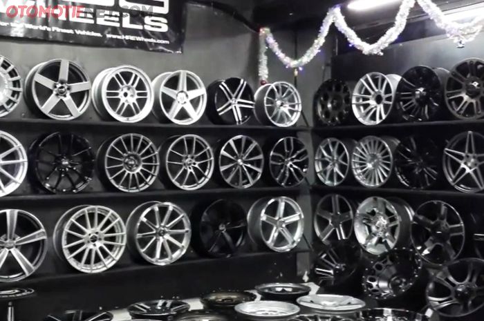 25 Inspirasi Keren Cutting  Stiker Mobil  Di Jakarta  