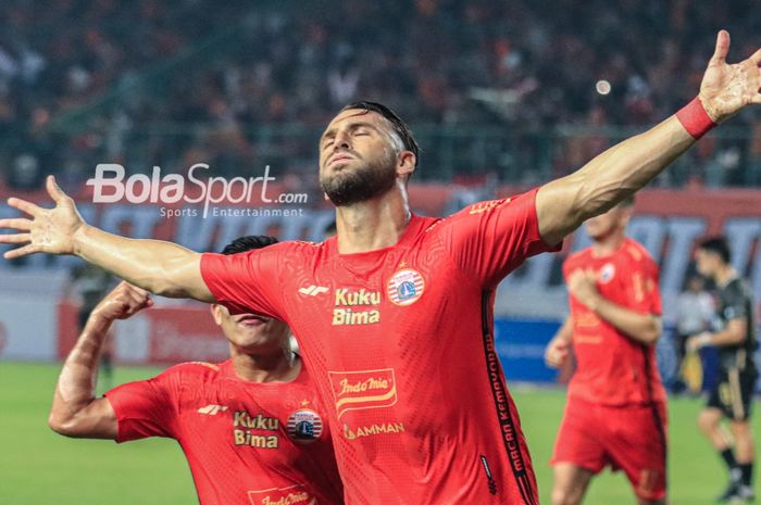 Marko Simic sedang melakukan selebrasi seusai mencetak gol dalam laga pekan ketiga Liga 1 2023 antara Persija versus Bhayangkara FC di Stadion Patriot Candrabhaga, Bekasi, Jawa Barat, Minggu (16/7/2023) malam.