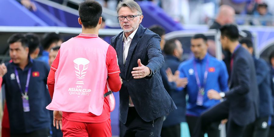 Federasi Intervensi Troussier yang Egois: Kepentingan Timnas Vietnam di Atas Segalanya!