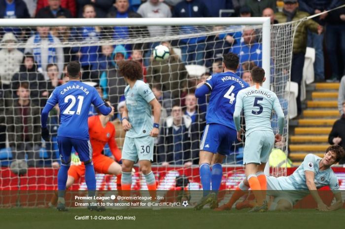 Victor Camarasa mencetak gol bagi Cardiff City ke gawang Chelsea pada laga pekan ke-32 Liga Inggris, Minggu (31/3/2019)